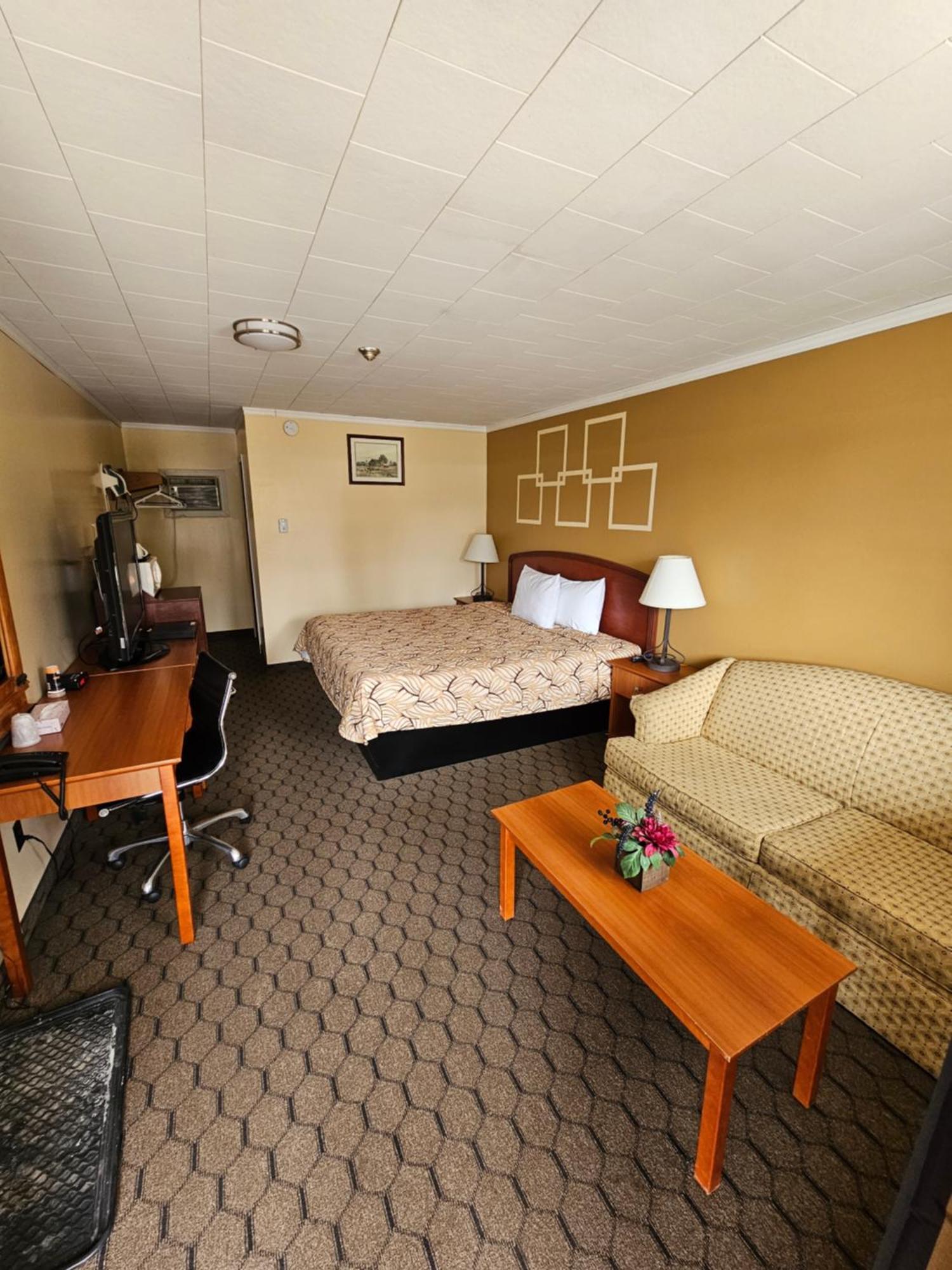 Mount Forest Forest Plaza Motel المظهر الخارجي الصورة